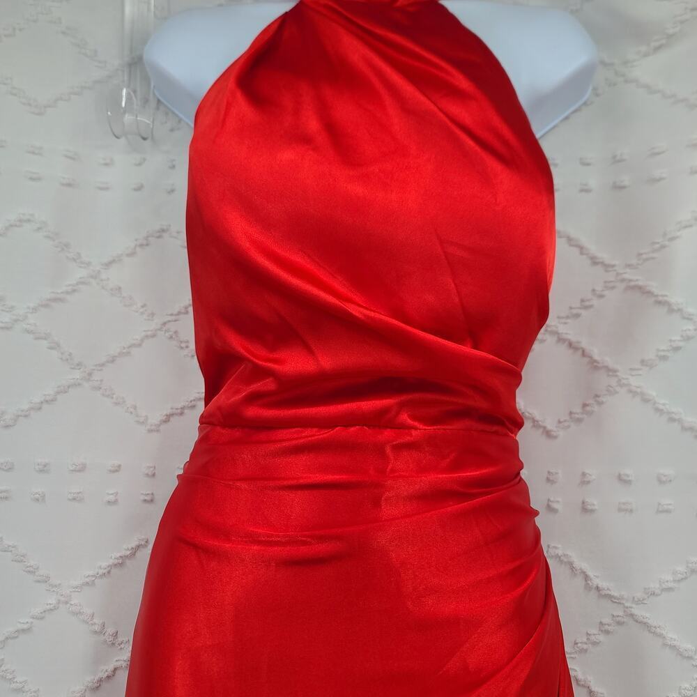Satin Red halter pleated Elegant Maxi Gown Prom Sz 16W Formal Valentine's - Picture 3 of 13